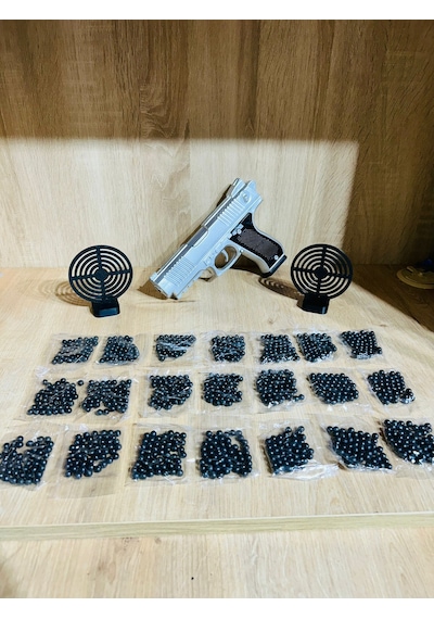 Gümüş Renk Boncuklu Oyuncak Tabanca 1 Adet + 2 Adet Hedef 9 Cm Siyah + 21 Paket Boncuk Karışık