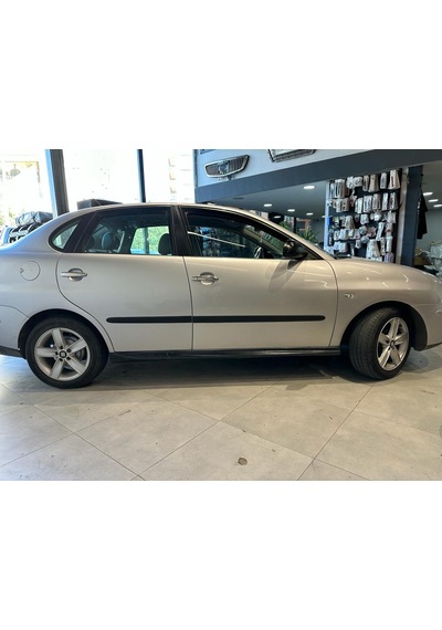 Seat Cordoba Yan Ek Marşpiyel 2002-2008 Plastik Boyasız