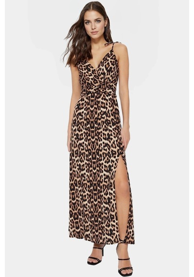 Ersefa Leopar Desenli Kolsuz Viskoz Maxi Elbise A Line Kesim Yırtmaç Detay Zarifane Tasarım Modern Stil Camel
