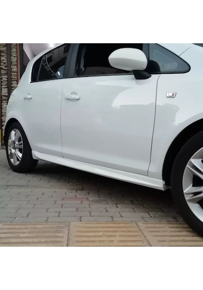 Opel Corsa D Aero Marşpiyel Takımı -- Plastik