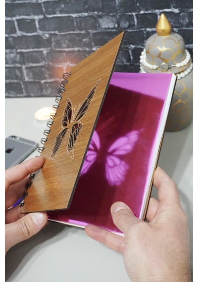 Kelebek Desenli Ahşap Defte Resim Defteri - Günlük - Çizgisiz Defter Ahşap Rengi Ceviz A5 Notebook