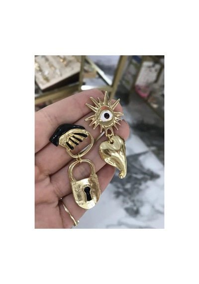 Gold Detaylı Anahtar Charmlı Model Küpe Altın