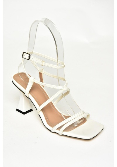 Fox Shoes S997441009 Beyaz Kalın Topuklu Kadın Ayakkabı Beyaz