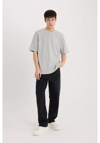 DeFacto Oversize Geniş Kalıp Ütü Gerektirmeyen Bisiklet Yaka Kısa Kollu Basic Düz Ağır Kumaş Tişört X3926AZ25SPGN1255 DeFacto Oversize Geniş Kalıp Ütü Gerektirmeyen Bisiklet Yaka Kısa Kollu Basic Düz Ağır Kumaş Tişört X3926AZ25SPGN1255