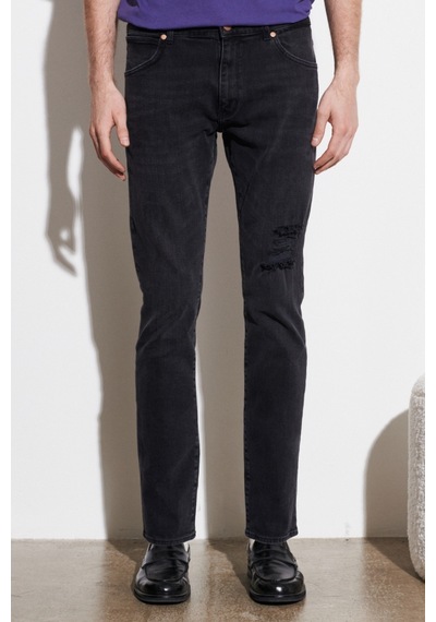 Wrangler Larston Slim Tapered Dar Kesim Düşük Bel Erkek Siyah Esnek Jean Denim Kot Pantolon W18S8912V Siyah