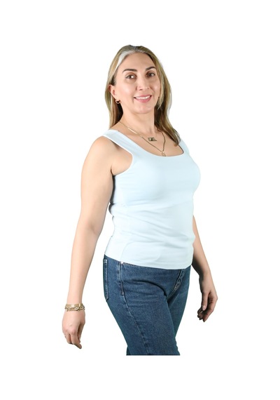 Kadın Kare Yaka Tişört 001