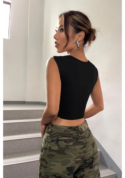 Epilons Zenvial Kadın Siyah Kare Yaka Kalınlaşan Omuz Detaylı Crop Top Bluz Zenviall2