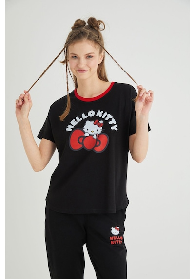 Hello Kitty Lisanslı Baskılı Tişört Regular Fit Renkli Hello Kitty Lisanslı Baskılı Tişört Regular Fit Renkli