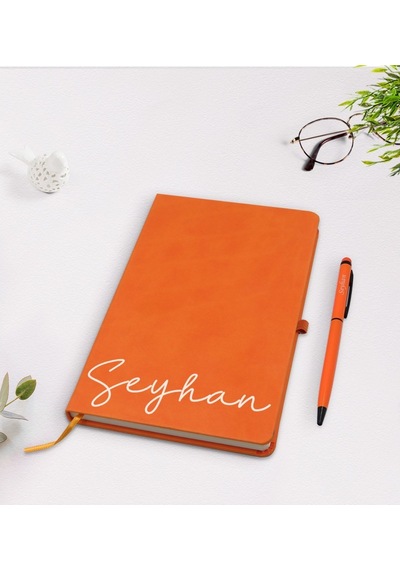 Bitmeyenkartus Kişiye Özel El Yazılı Turuncu Termo Deri Defter Kalem Seti Model (536102515)