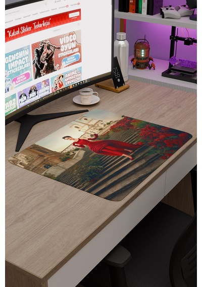Emily İn Paris V2 48x40 Xl Gaming Kauçuk Kaymaz Taban Mouse Pad Fare Altlığı