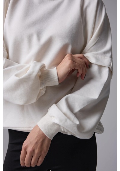 Defys Kadın Bisiklet Yaka Kol Detaylı Oversize Fit Basic Sweatshirt Ekru - 598314741 Ekru
