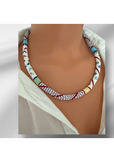 Chichibeads El Yapımı Boncuk Örgü Kolye Renkli Bohem Etnik Tasarım, Kadın Kolyesi Beyaz - Pembe