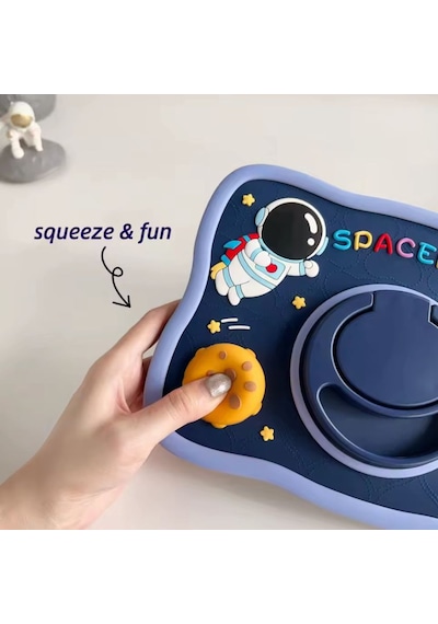 Xiaomi Mi Pad 7 / 7 Pro 11.2inç 2025 Spaceman Standlı Çocuklara Özel Karakterli Kılıf Arka Kapak