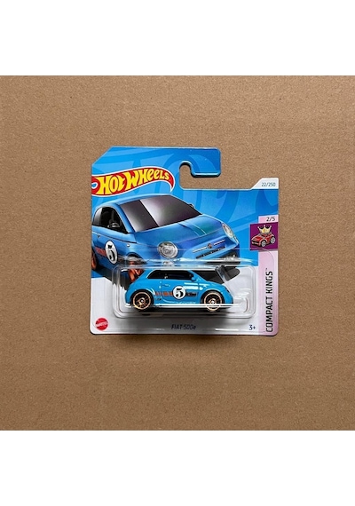 Hot Wheels Fiat 500e Compact Kings 2/5 22/250 Model Araba