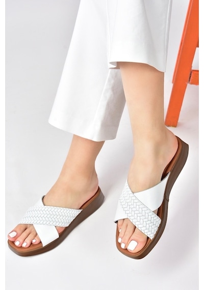 Fox Shoes Beyaz Hakiki Deri Çapraz Bantlı Kadın Terlik M291049903