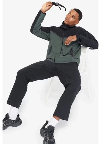 Nike Tech Windrunner Woven Full Zip Loose Fit Jacket Erkek Bol Kesim Paraşüt Kumaş Kapüşonlu Ceket Yeşil Yeşil