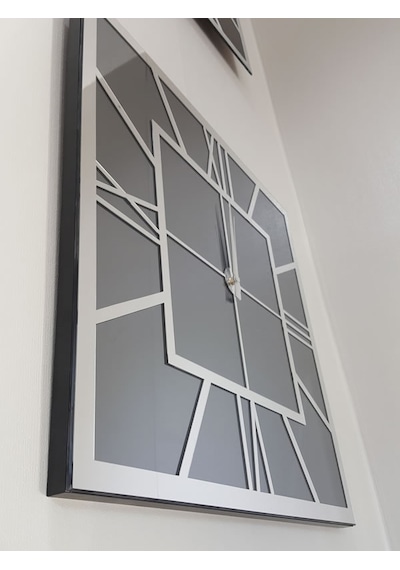 Ayna Denizi Silver Quare Smoked Model Gümüş Füme Renk 60 CM x 60 CM Dekoratif Aynalı Duvar Saati Gümüş