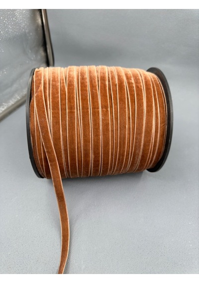 Paşateks- 1 Cm Düz Kadife-5 Metre Maun