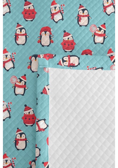 Evimde Bambaşka Penguen Mavi Erkek Çocuk Odası Tek Kişilik Pike Takımı - Kış Desenli 160x220 CM Yatak Örtüsü Evimde Bambaşka Penguen Mavi Erkek Çocuk Odası Tek Kişilik Pike Takımı - Kış Desenli 160x220 CM Yatak Örtüsü