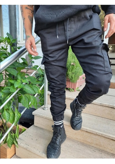 Haki Slim Fit None Denim Yandan Cepli Bel Bağcıklı, Paçaları Lastikli Erkek Kargo Pantolon Siyah Haki Slim Fit None Denim Yandan Cepli Bel Bağcıklı, Paçaları Lastikli Erkek Kargo Pantolon Siyah