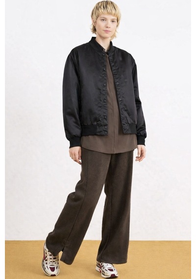 Nike Destroyer Woven Syntehic Fill Oversize Womens Jacket Sentetik Dolgulu Oversize Çıtçıtlı Kadın Ceket Siyah Siyah Nike Destroyer Woven Syntehic Fill Oversize Womens Jacket Sentetik Dolgulu Oversize Çıtçıtlı Kadın Ceket Siyah Siyah