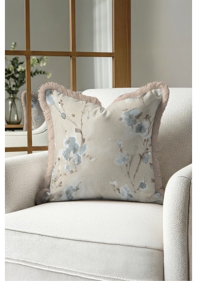 Çiçekli Pastel Floral Saçaklı Yastık Kılıfı - Romantik Botanik Mavi Vizon Püsküllü Kırlent Kılıfı Sessiz Esinti Nova Çiçekli Pastel Floral Saçaklı Yastık Kılıfı - Romantik Botanik Mavi Vizon Püsküllü Kırlent Kılıfı Sessiz Esinti Nova