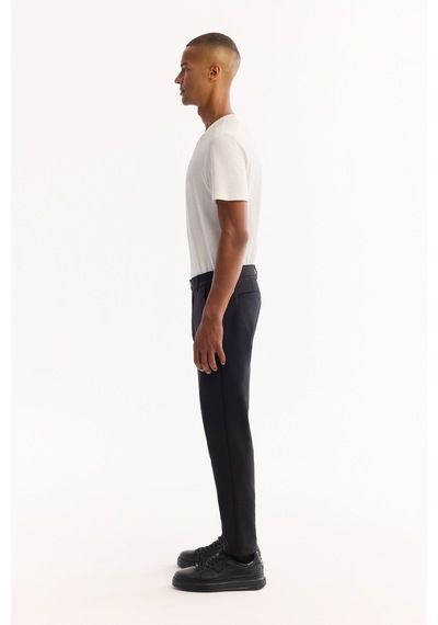 Avva Erkek Siyah Yanı Lastikli Hızlı Kuruyan Kırışmaz Slim Fit Pantolon A52y3077 Avva Erkek Siyah Yanı Lastikli Hızlı Kuruyan Kırışmaz Slim Fit Pantolon A52y3077