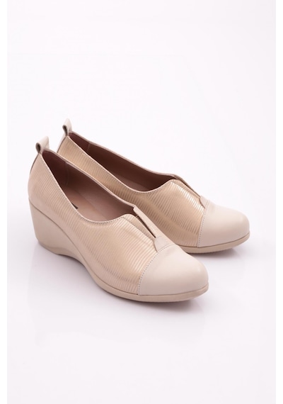 Dgn 2331 Kadin Lastik Detayli Dolgu Taban Comfort Ayakkabi 2331-2-R146975 Ekru