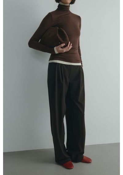 Suud Collection Kahverengi Boğazlı Body