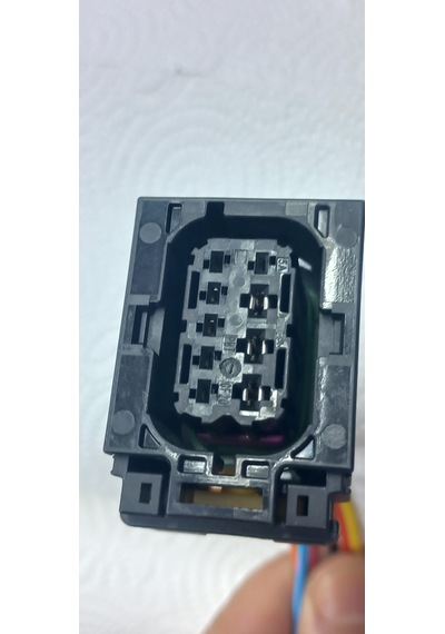 33116063 251.7.2535.10 Ford Cadillac İçin Şanzıman Beyin Soketi T8077