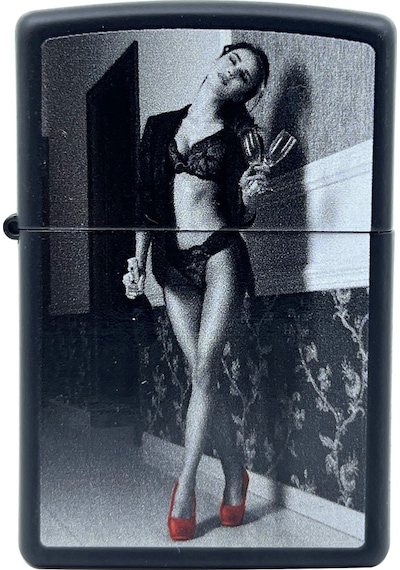 Zippo Red Shoe Girl Dizayn Çakmak Siyah