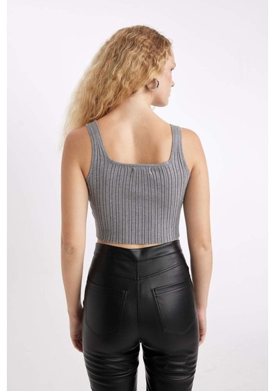 DeFacto Slim Fit Dar Kesim Kare Yaka Triko Atlet U6412AZ24AUGR210