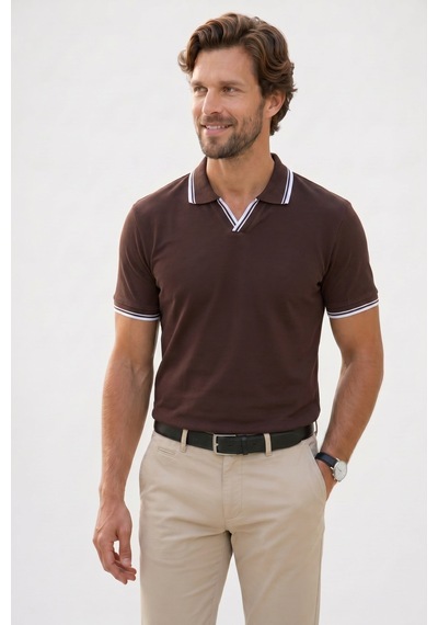 Tudors Erkek Slim Fit Dar Kesim %100 Pamuklu Çizgili Detaylı V Yaka Kahverengi Polo Yaka Tişört-51598 Tudors Erkek Slim Fit Dar Kesim %100 Pamuklu Çizgili Detaylı V Yaka Kahverengi Polo Yaka Tişört-51598