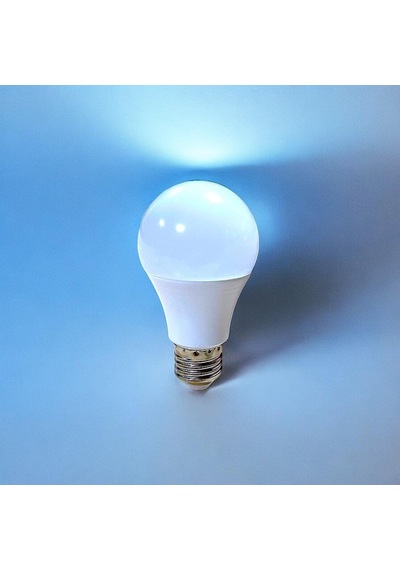 Tek-iş Ampul Rgb Uzaktan Kumandalı 16 Renk 9 Watt 800 Lümel