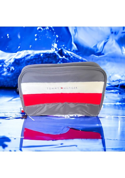 Tommy Hilfiger Erkek Seyehat El Çantası Genişlik 21 Derinlik-12 Cm Tommy Hilfiger Erkek Seyehat El Çantası Genişlik 21 Derinlik-12 Cm