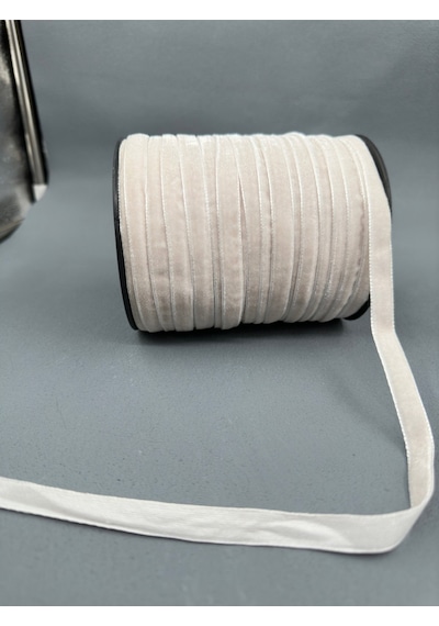 Paşateks- 1 Cm Düz Kadife-5 Metre Krem