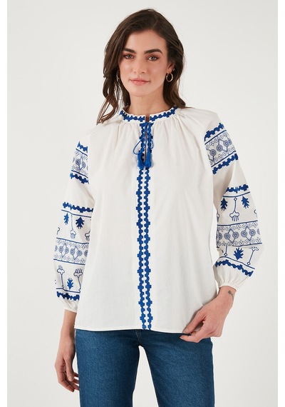 Lela Nakış Işlemeli Pamuklu Oversize Fit Bağlamalı V Yaka Bayan Bluz 676271 Ekru