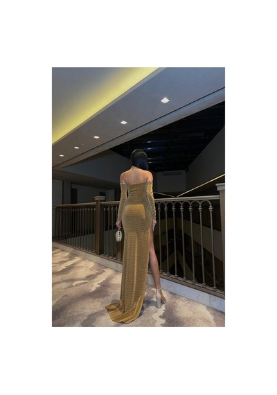 Lior Design Kadın Modern Straplez Yırtmaçlı Balık Kesim Abiye Elbise Altın