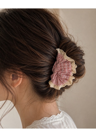 Pembe Dantel Detaylı Scrunchie Saç Tokası Çok Renkli