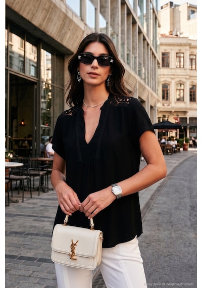 Lela Güpür Detaylı % 100 Pamuk Regular Fit V Yaka Bayan Bluz 611Bz0286 Siyah