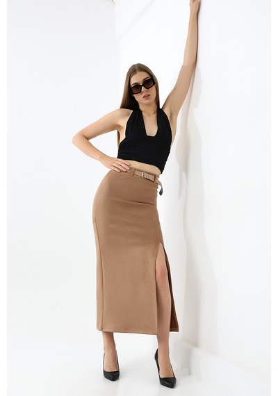Gugus Kadın Süet Kuamaş Trend Model Uzun Kemerli Fermuar Kapamalı Yırtmaçlı 92 Cm Maxi Boy Etek Bej Gugus Kadın Süet Kuamaş Trend Model Uzun Kemerli Fermuar Kapamalı Yırtmaçlı 92 Cm Maxi Boy Etek Bej