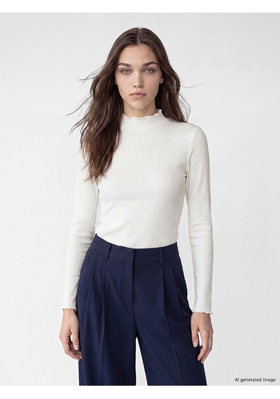 Lcw Modest Beyaz Dik Yaka Kadın Fitilli Body