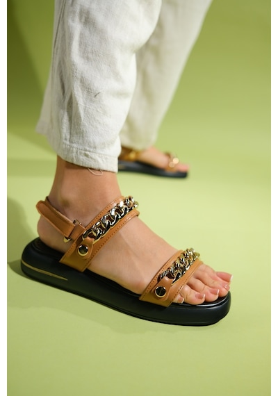 Luvishoes Loket Taba Zincir Detaylı Kadın Sandalet Taba