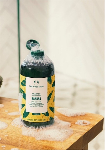 The Body Shop Banana Besleyici Şampuan 400 Ml Tüm Saç Tipleri