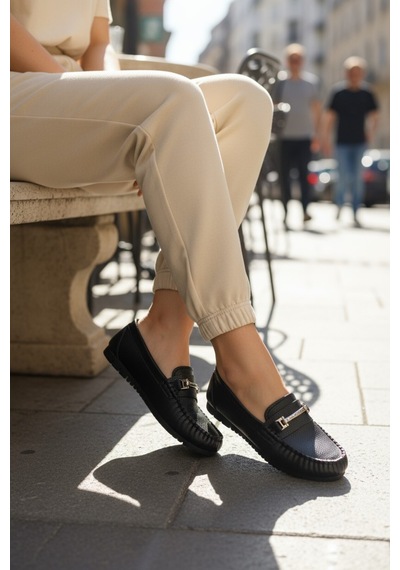 Dosa Shoes Kadın Babet Taba Zincir Tokalı Hafif Rahat Taban Şık Günlük Ayakkabı Siyah