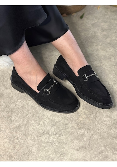Günlük Kadın Siyah Loafer Klasik Desenli Taban Tokalı Oval Burunlu Makosen Ayakkabı 120 Siyah Süet Platin Günlük Kadın Siyah Loafer Klasik Desenli Taban Tokalı Oval Burunlu Makosen Ayakkabı 120 Siyah Süet Platin