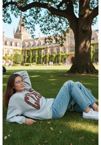 Fashion Friends Cıao Büyük Fontlu Leopar Desen Yazılı Salaş Bol Kadın Kışlık Ofis Kolej Sweat Gri Fashion Friends Cıao Büyük Fontlu Leopar Desen Yazılı Salaş Bol Kadın Kışlık Ofis Kolej Sweat Gri