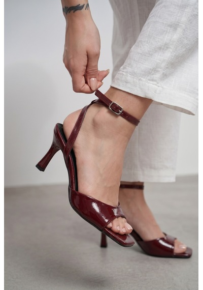 Giamgia Store Kadın Bordo Bilekten Bağlamalı Küt Burun İnce Topuklu Stiletto Abiye Ayakkabı-2344 Giamgia Store Kadın Bordo Bilekten Bağlamalı Küt Burun İnce Topuklu Stiletto Abiye Ayakkabı-2344