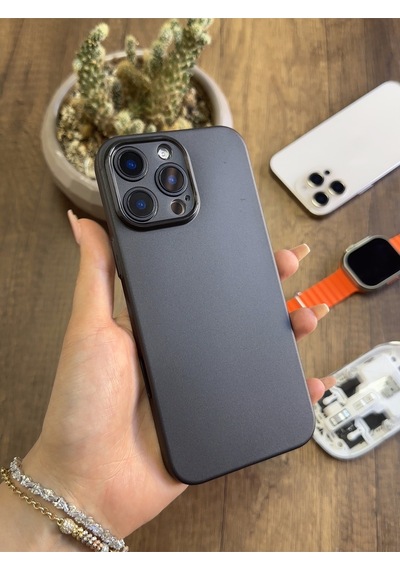 Apple iPhone 13 Pro Max Uyumlu Süper İnce Mat Ultra Thin Silikon Kılıf Buzlu Siyah