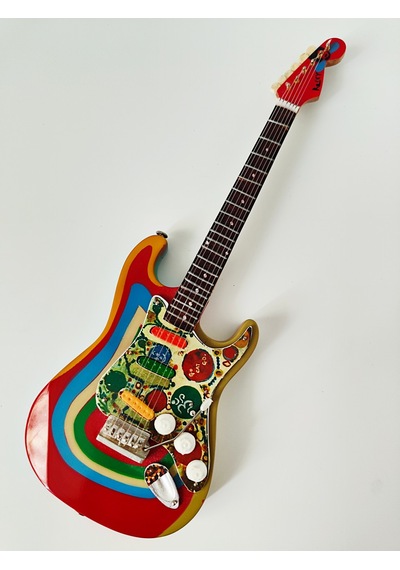 El Yapımı 1/4 Ölçek Minyatür Elektro Gitar Stratocaster Rocky